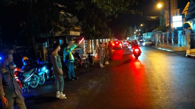 Malam Jelang Pergantian Tahun Baru 2025, Arus Lalu Lintas di Bone Ramai Lancar