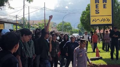 HMI Demo Polres Bone, Berikut Tuntutannya