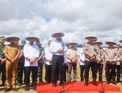 Kunjungi Bone, Mentan dan Kapolri Sampaikan Kabar Gembira Buat Petani Jagung