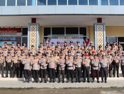 Kapolres Bone Pimpin Upacara Kenaikan Pangkat 57 Personel