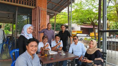 Ketua PWI Bone bersama peserta dari Kab. Bone