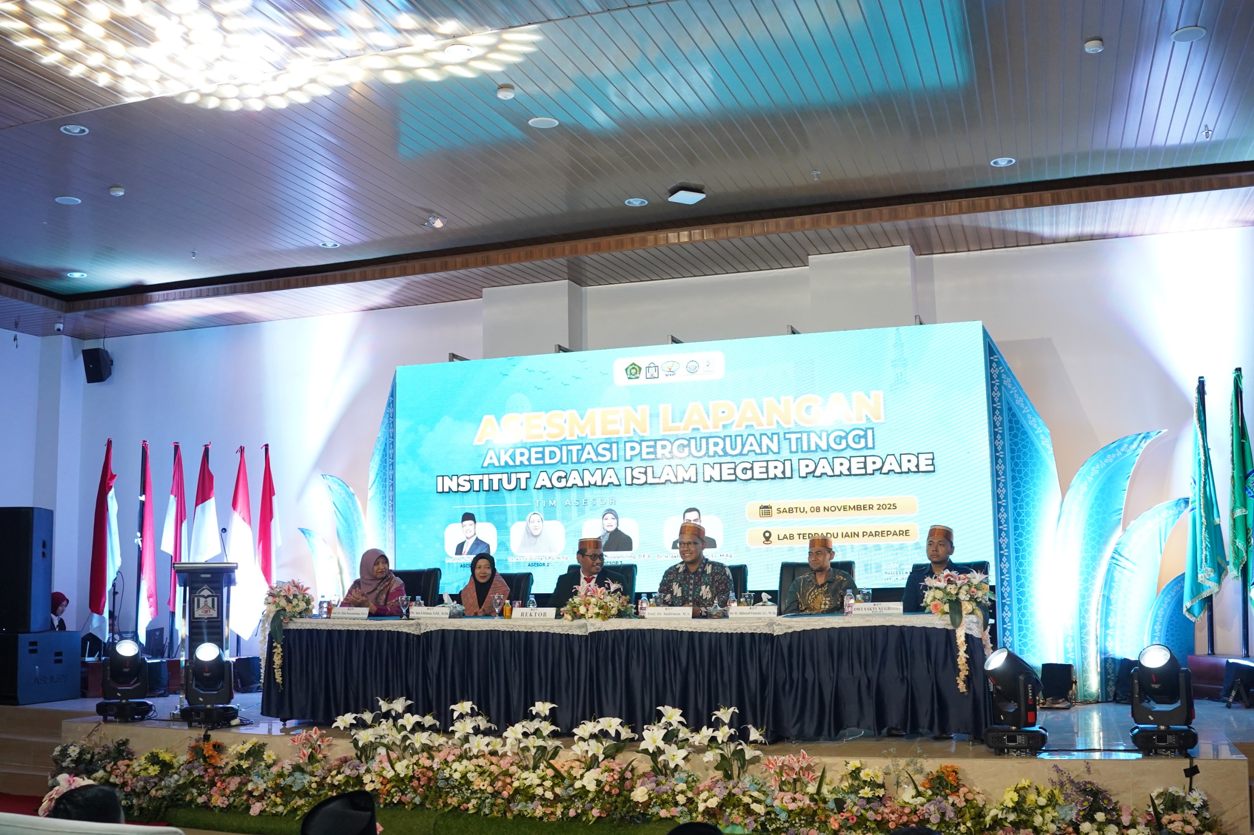 Rektor IAIN Parepare bersama Asesor BAN PT